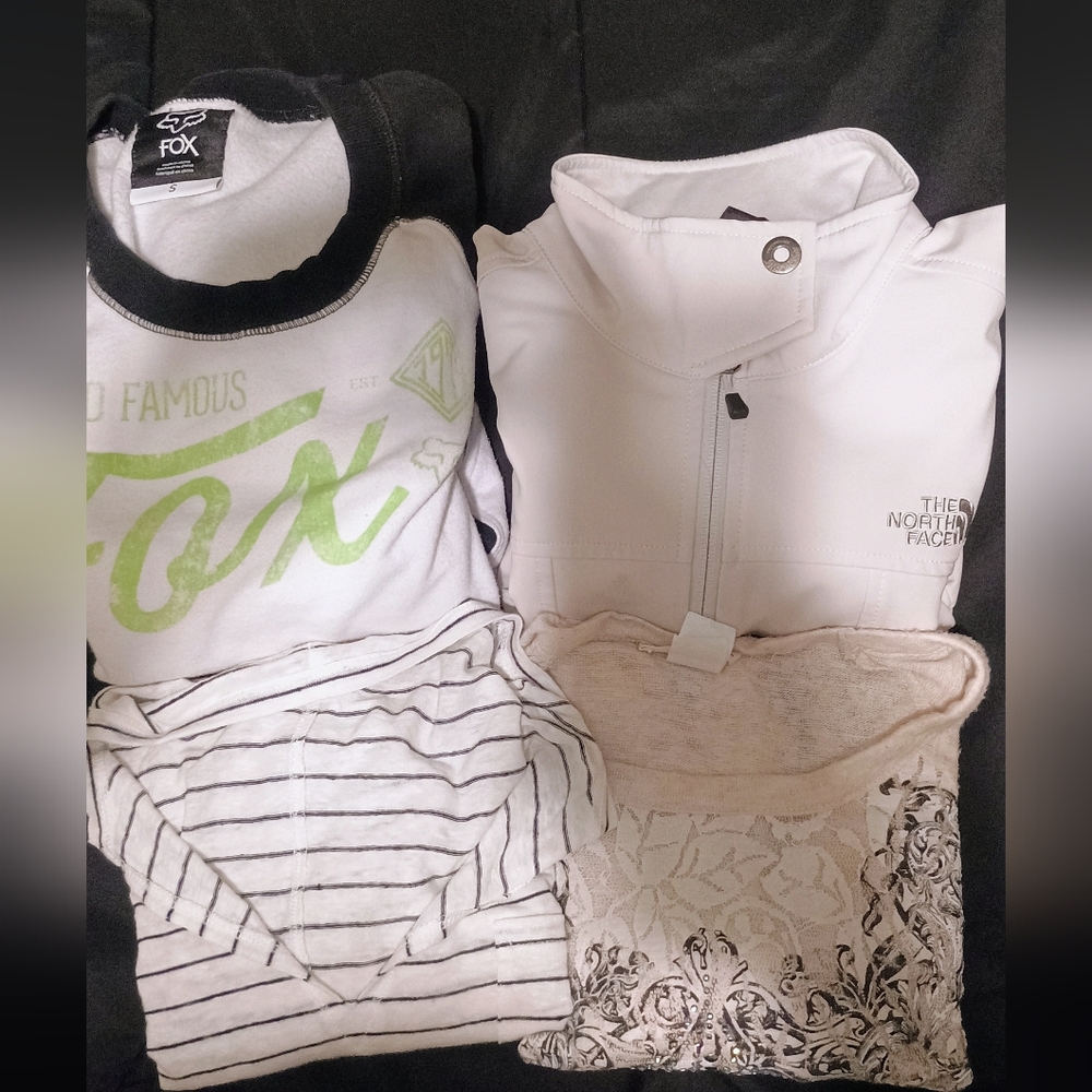 4 Bundle Set Women's Sz Small.